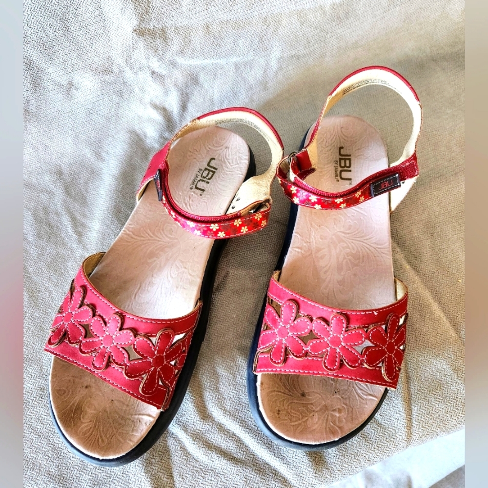 JBU sandals